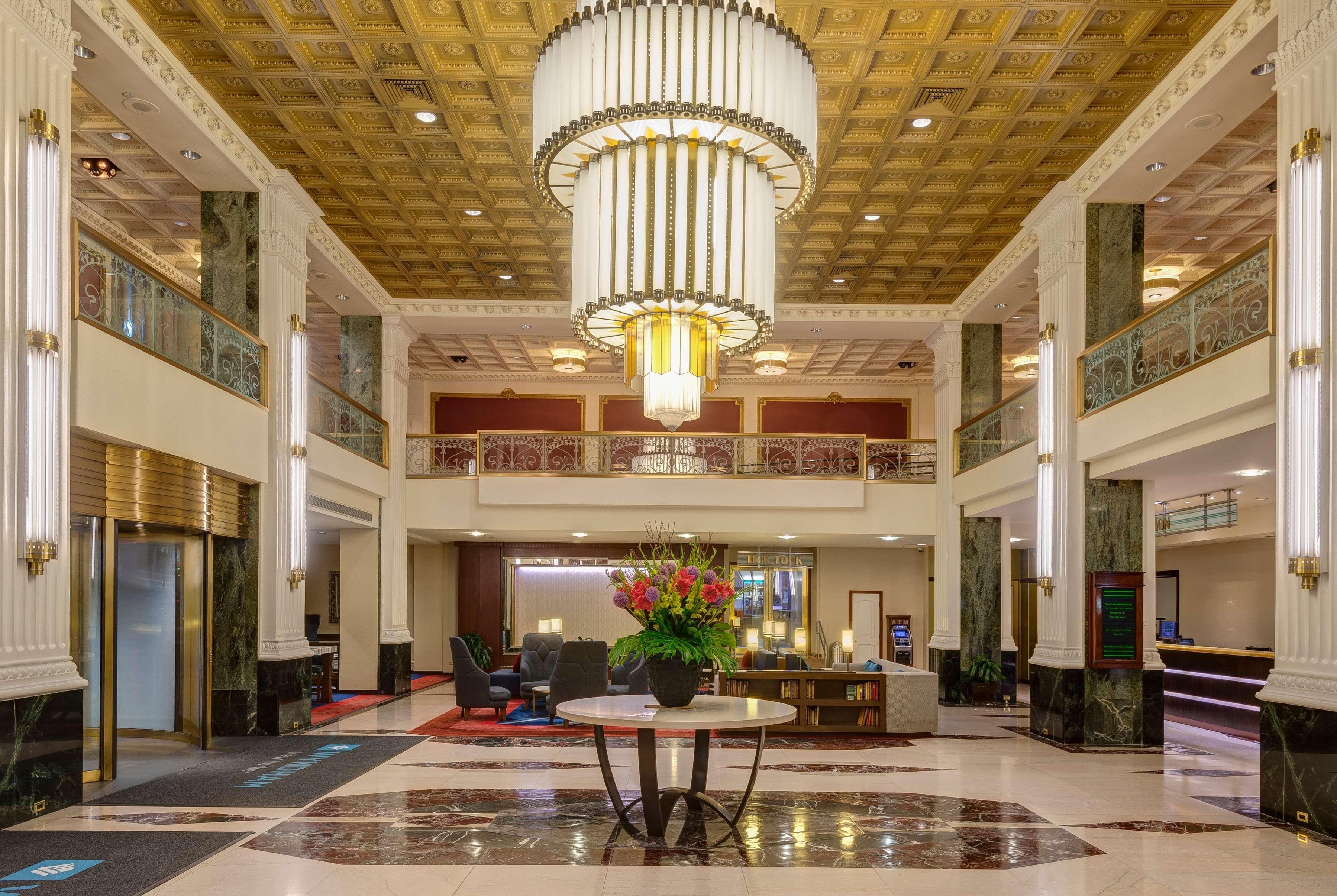 The New Yorker Hotel Esterno foto The lobby of the hotel