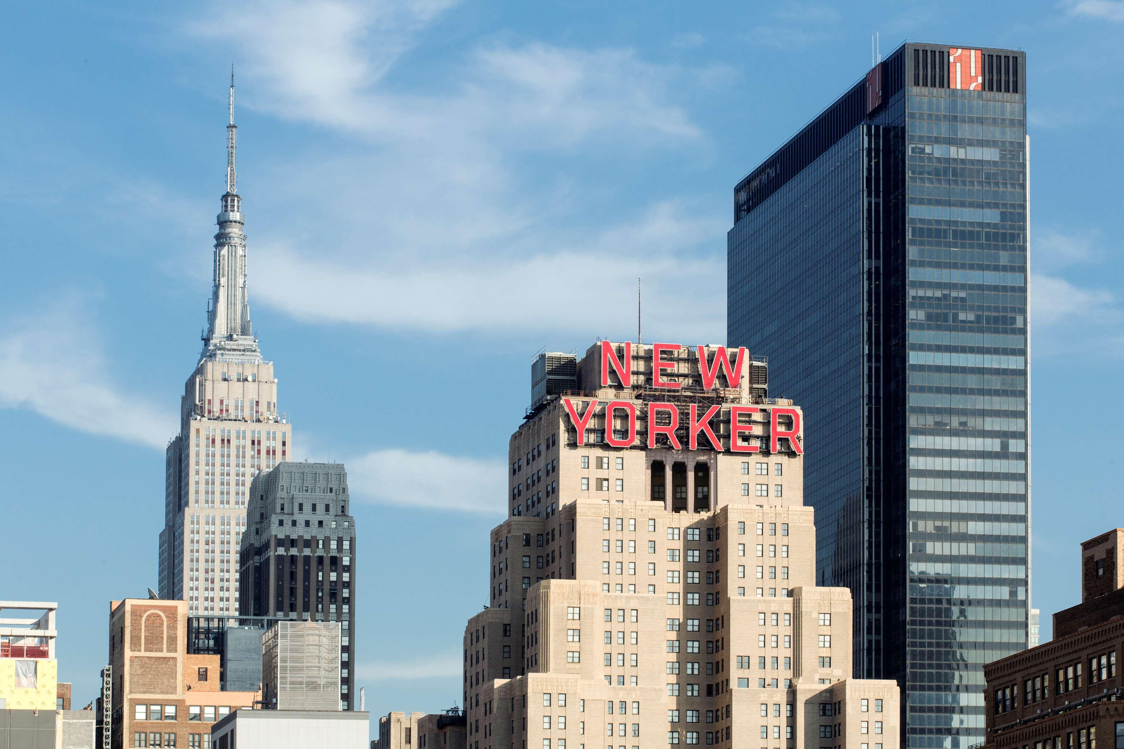 The New Yorker Hotel Esterno foto New York City skyline