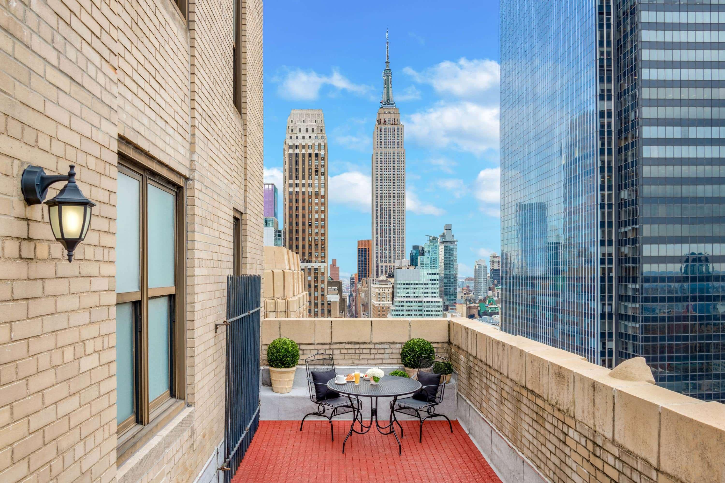 The New Yorker Hotel Esterno foto "The Empire State Building is the world's tallest building."